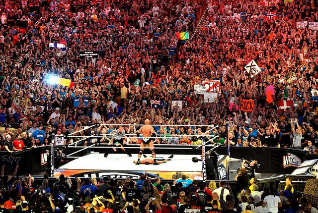 WWE Canlı Seyirci Rekoru Kırdı