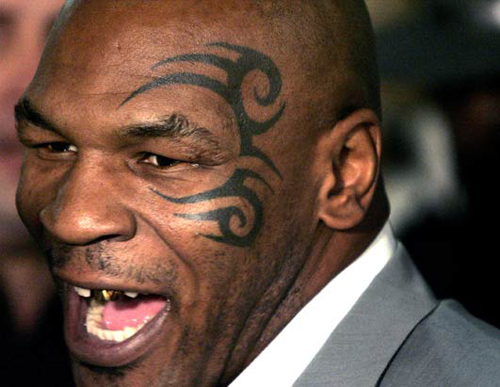 Mike Tyson Ve Dovmesi Turkiye Nin Dovus Sporlari Haber Portali