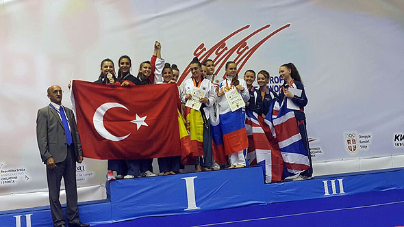 Taekwondo Milli Takımı Sırbistan'da Avrupa Şampiyonu Oldu