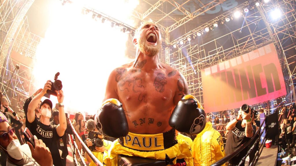 Mayweather'dan YouTuber Jake Paul Karşısında Maça Çıkacak Olan Eski UFC Şampiyonu Woodley'e Jest!
